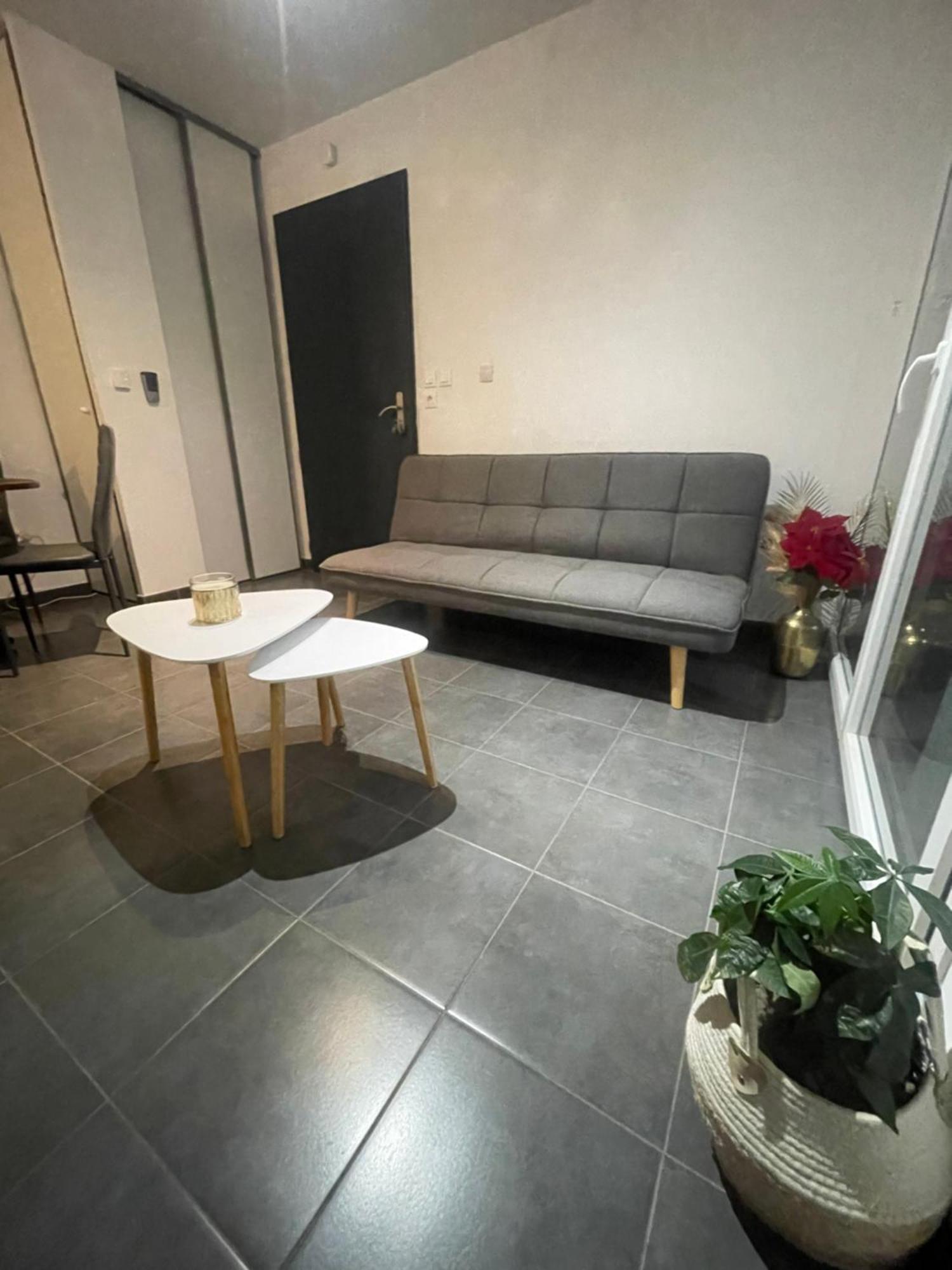 Appartement F2 Neuf Mauguio Kültér fotó