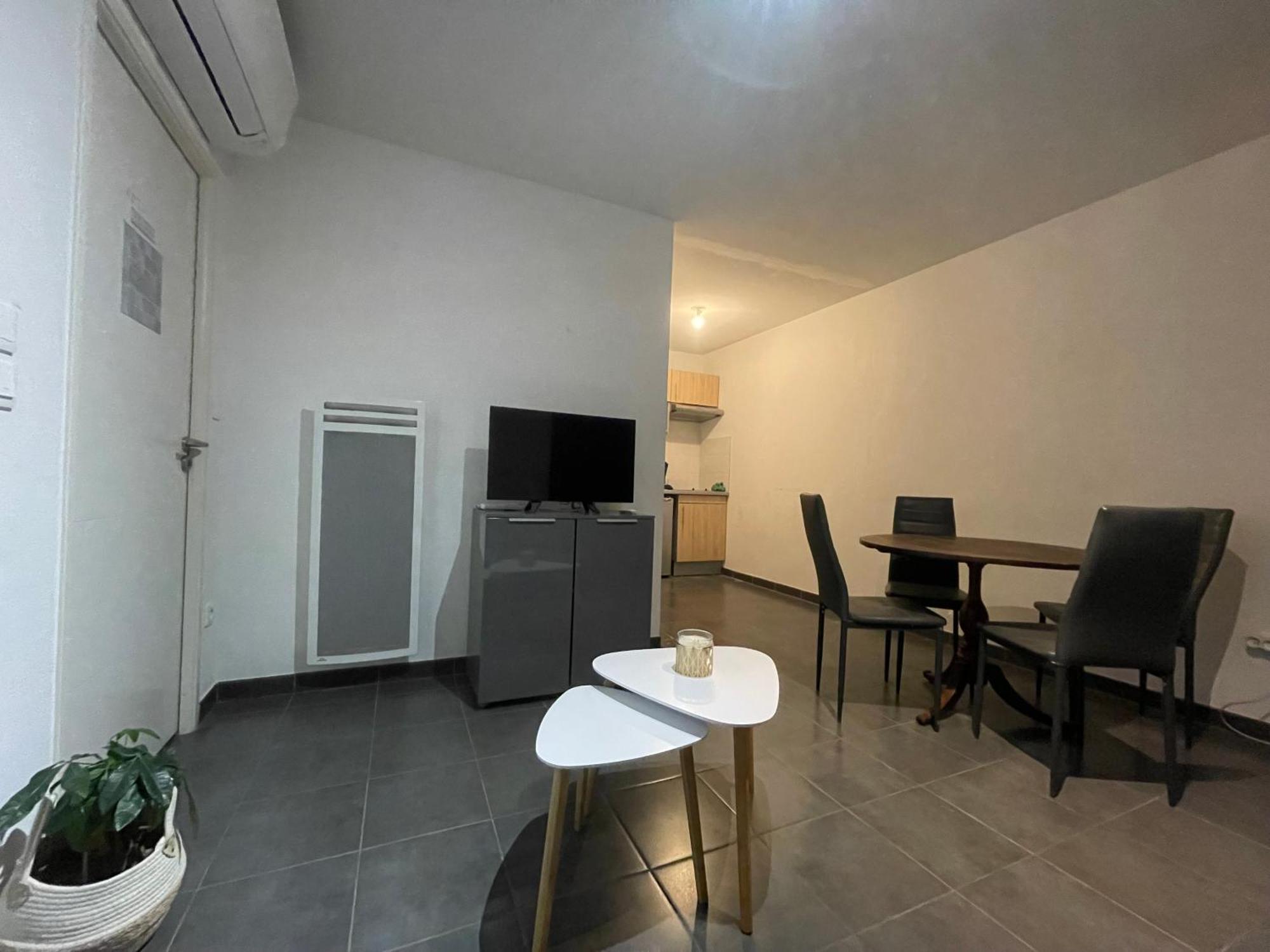 Appartement F2 Neuf Mauguio Kültér fotó